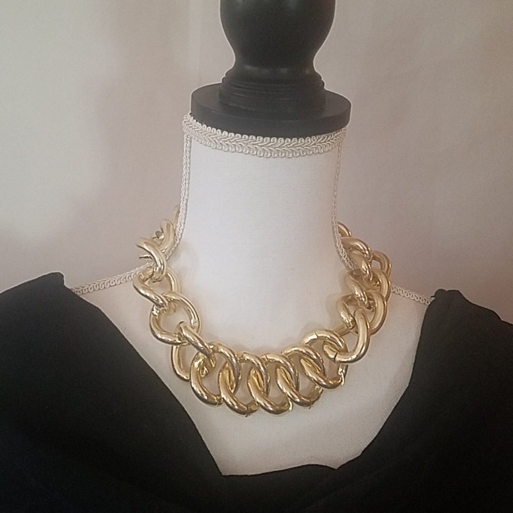 Gold 8" Large Link Chain Necklace